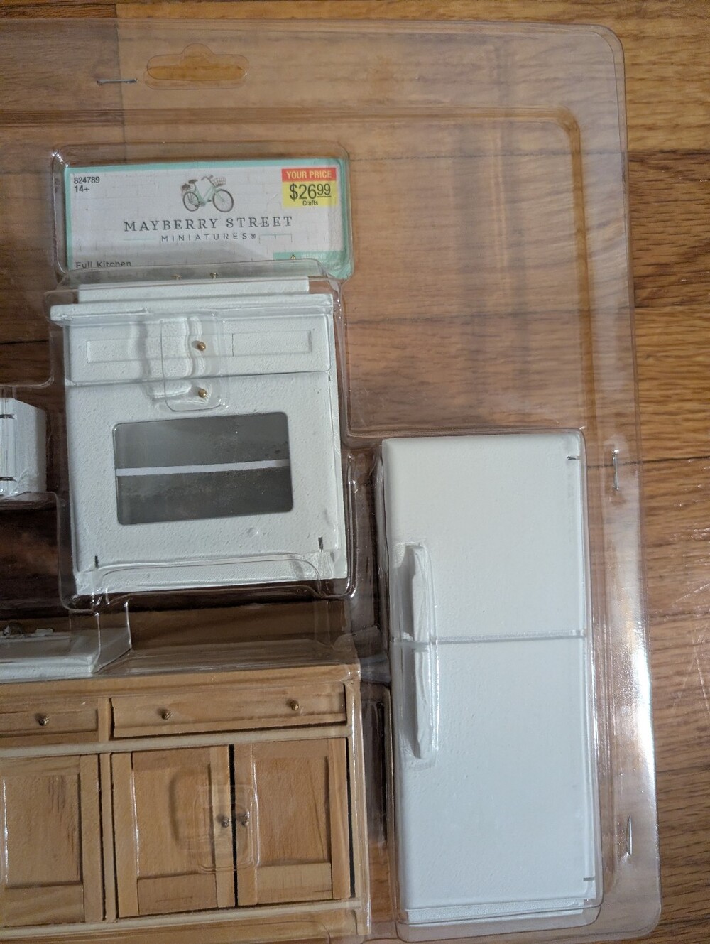 Mayberry Street Miniatures White & Wood Kitchen Set - Picture 3 of 7